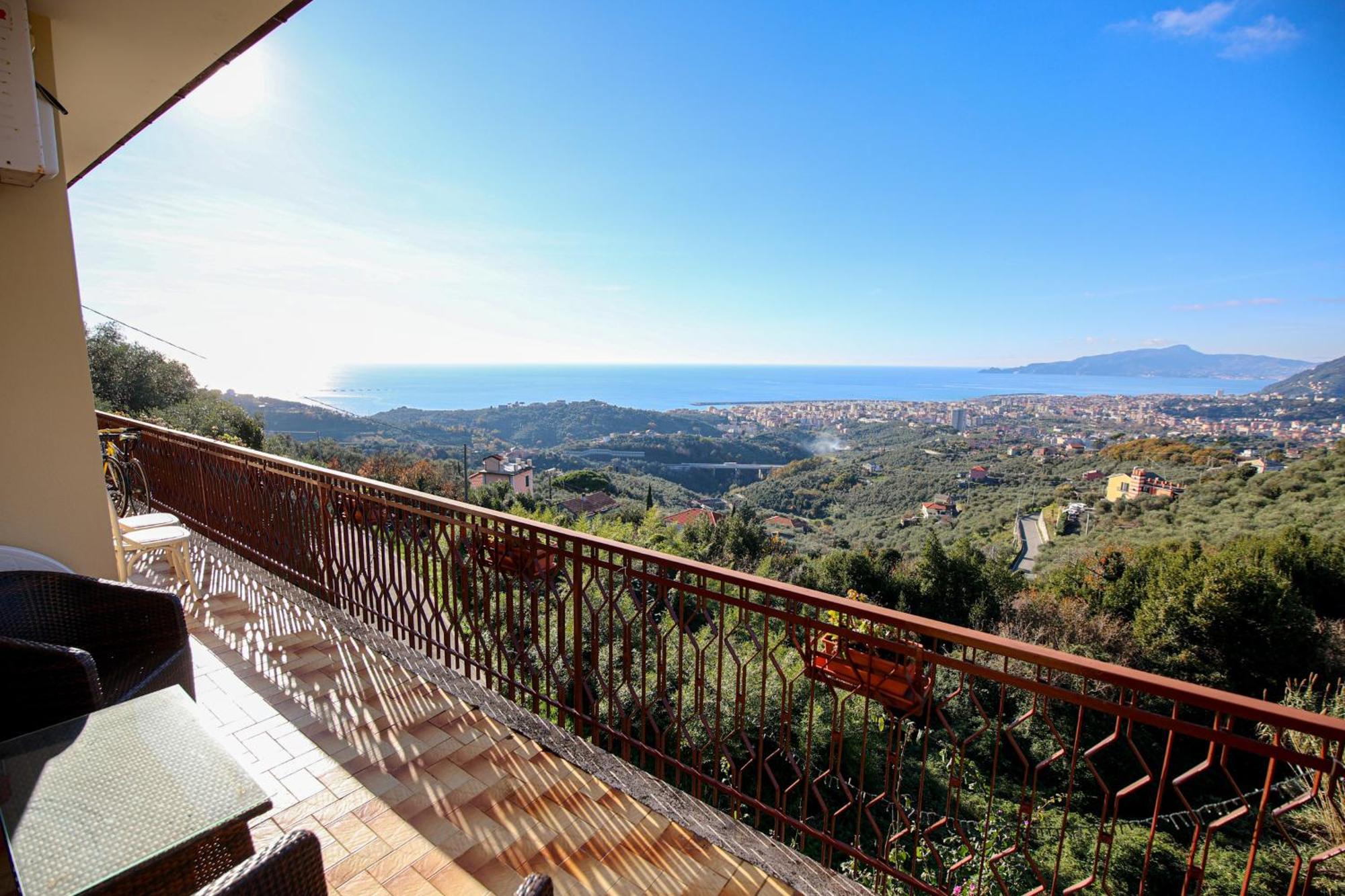 The House Of Freedom - Sea View In Lavagna Villa Exterior photo